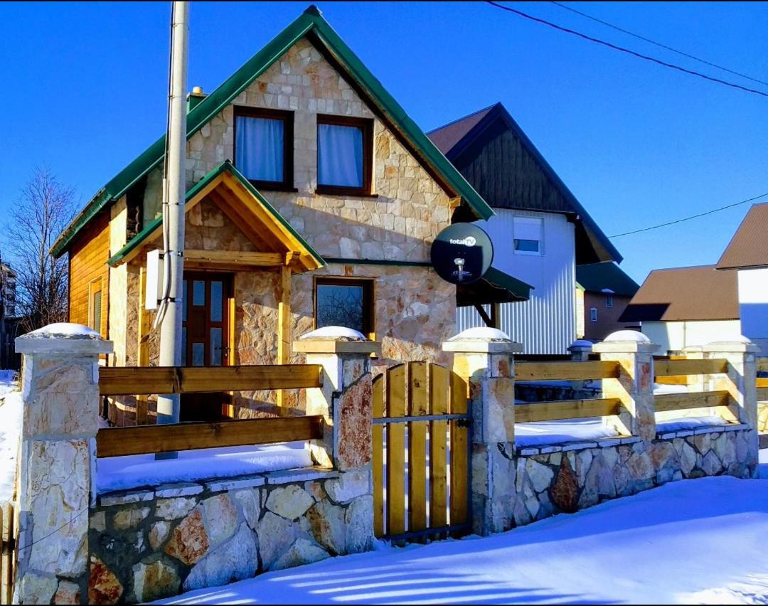 Guesthouse Mg Žabljak エクステリア 写真